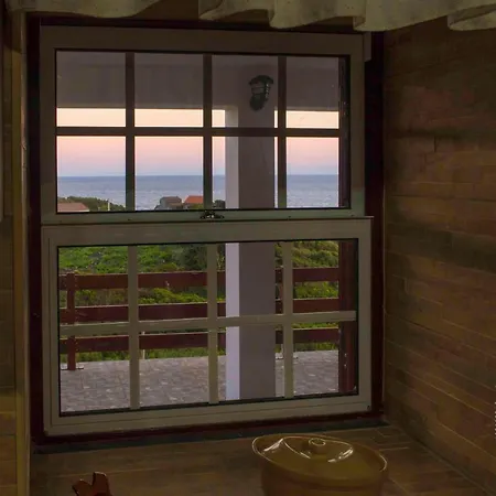 Adega Ninho Da Cagarra Calheta de Nesquim