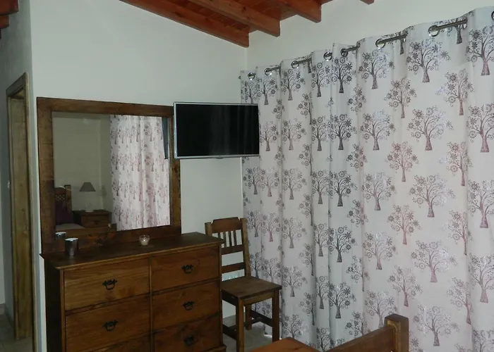 Adega Ninho Da Cagarra * Calheta de Nesquim