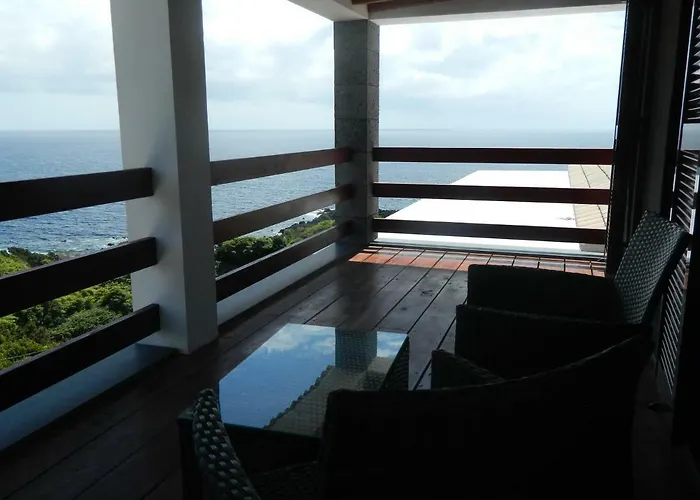 Adega Ninho Da Cagarra Farm stay *